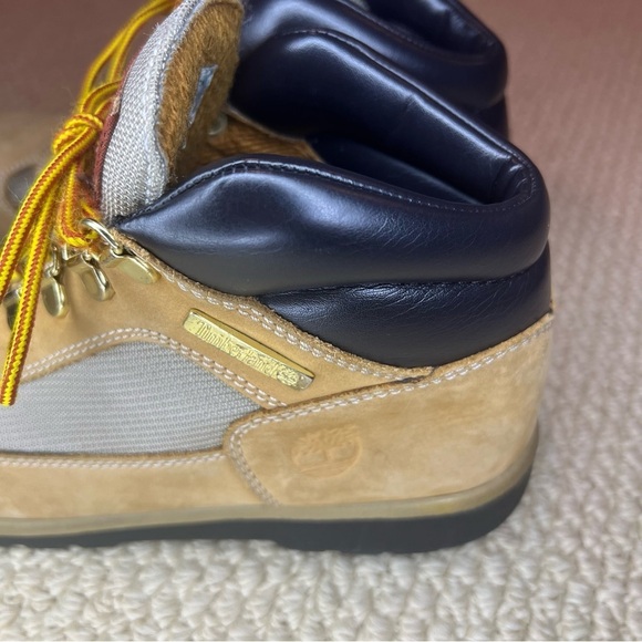 Boy’s Timberland Brown Field Boots - Picture 9 of 11